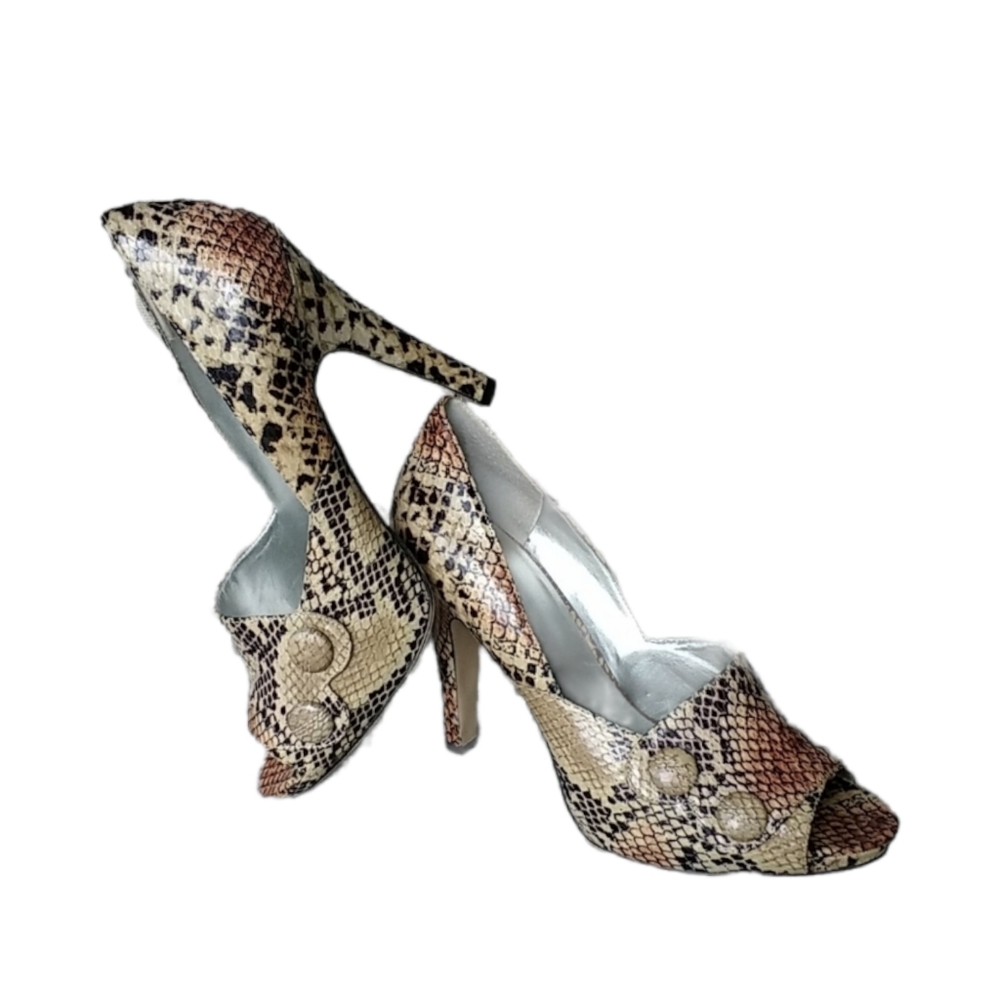 Nine West Snakeskin Tinao Button Detail Pumps